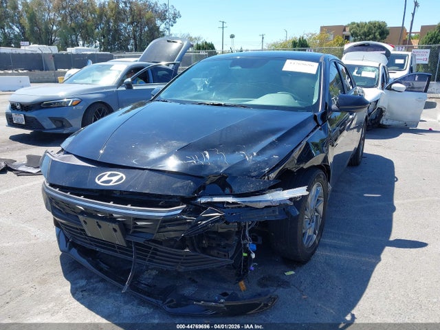 KMHLM4DJ0RU093552 Hyundai Elantra Hybrid Blue