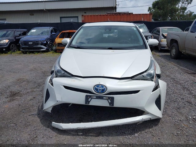 JTDKBRFU8H3551661 Toyota Prius Two
