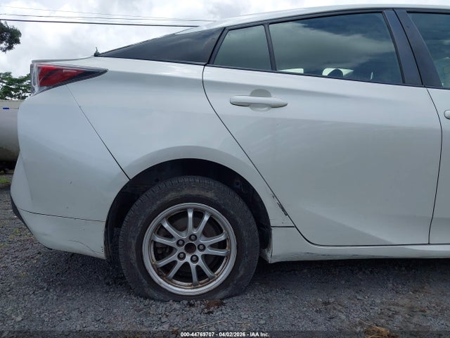 JTDKBRFU8H3551661 Toyota Prius Two