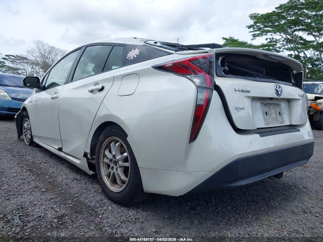 JTDKBRFU8H3551661 Toyota Prius Two