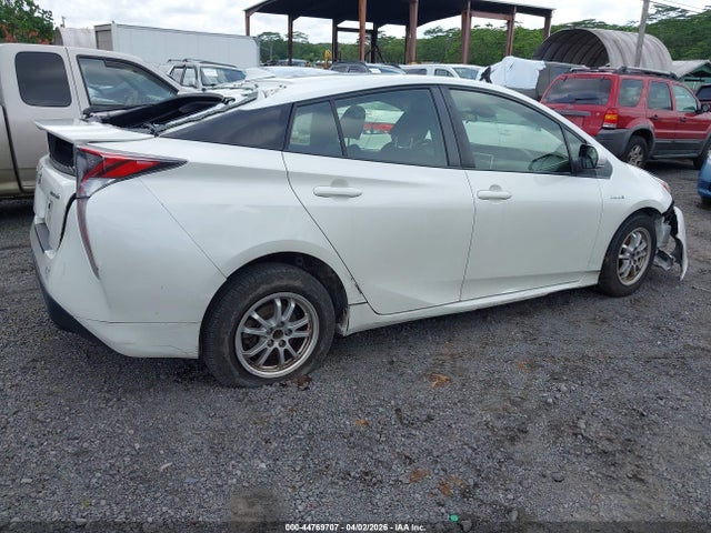JTDKBRFU8H3551661 Toyota Prius Two