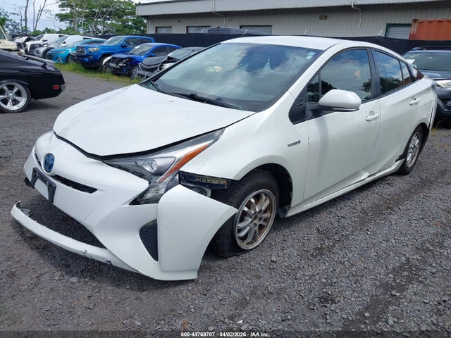 JTDKBRFU8H3551661 Toyota Prius Two
