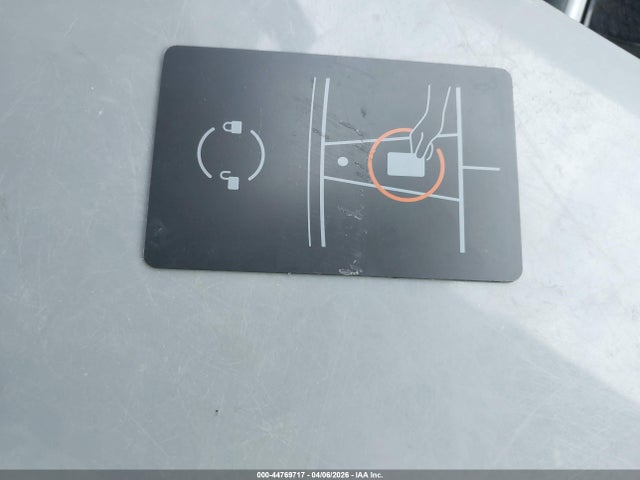 2019 TESLA MODEL 3 5YJ3E1EA3KF396273 Photo 10