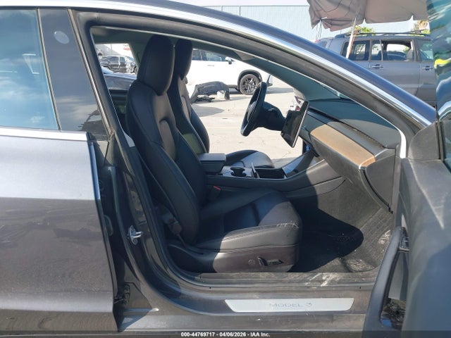 2019 TESLA MODEL 3 5YJ3E1EA3KF396273 Photo 4
