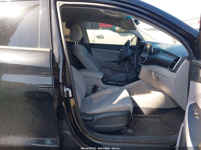 2020 Hyundai Tucson Se მანქანა იყიდება აუქციონზე, vin: KM8J23A4XLU093460, აუქციონის ნომერი: 44769733