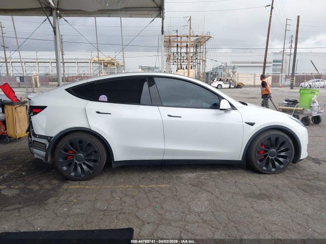 Продажа на аукционе авто 2022 Tesla Model Y Performance Dual Motor All-wheel Drive, vin: 7SAYGDEF3NF351547, номер лота: 44769741