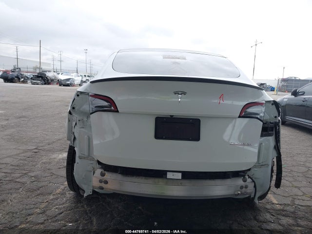 Продажа на аукционе авто 2022 Tesla Model Y Performance Dual Motor All-wheel Drive, vin: 7SAYGDEF3NF351547, номер лота: 44769741