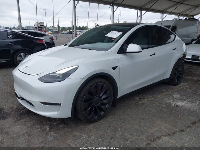 Продажа на аукционе авто 2022 Tesla Model Y Performance Dual Motor All-wheel Drive, vin: 7SAYGDEF3NF351547, номер лота: 44769741