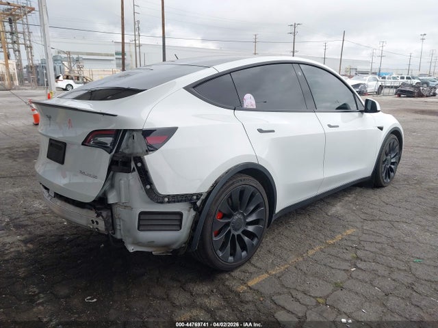 Продажа на аукционе авто 2022 Tesla Model Y Performance Dual Motor All-wheel Drive, vin: 7SAYGDEF3NF351547, номер лота: 44769741