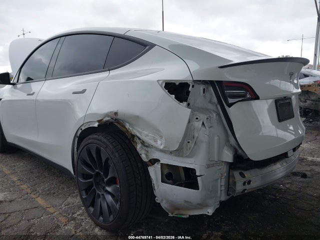 Продажа на аукционе авто 2022 Tesla Model Y Performance Dual Motor All-wheel Drive, vin: 7SAYGDEF3NF351547, номер лота: 44769741
