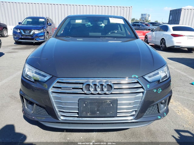 WAUENAF47KN013824 Audi A4 45 Premium