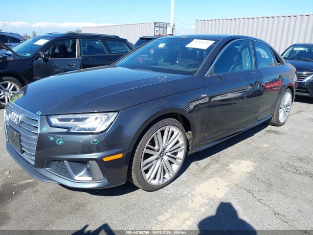 WAUENAF47KN013824 Audi A4 45 Premium