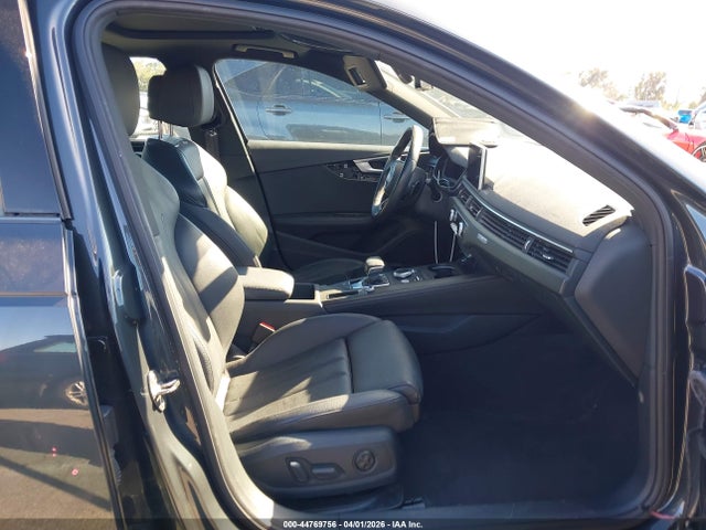 WAUENAF47KN013824 Audi A4 45 Premium