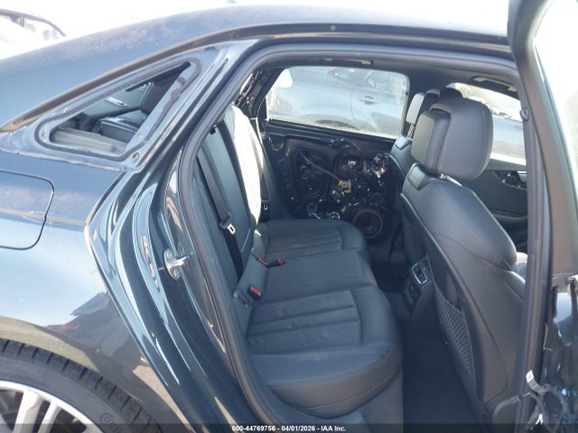 WAUENAF47KN013824 Audi A4 45 Premium