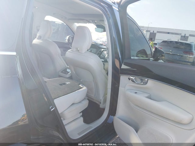 2019 Volvo Xc90 T5 Momentum მანქანა იყიდება აუქციონზე, vin: YV4102CK8K1490081, აუქციონის ნომერი: 44769762