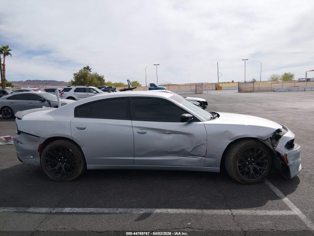 2C3CDXBG0KH715285 Dodge Charger Sxt Rwd