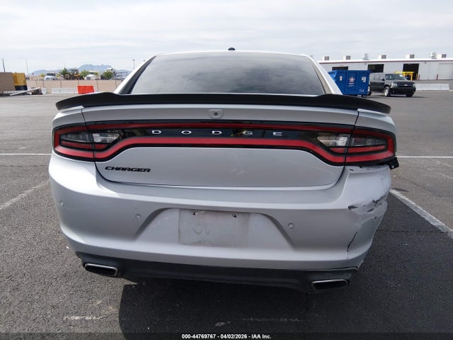 2C3CDXBG0KH715285 Dodge Charger Sxt Rwd