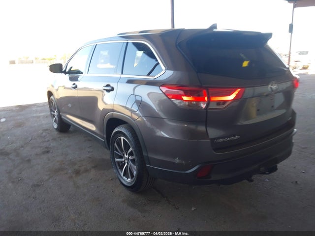 5TDKZRFH0KS566272 Toyota Highlander Xle