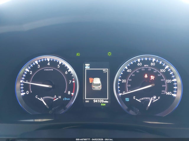 5TDKZRFH0KS566272 Toyota Highlander Xle