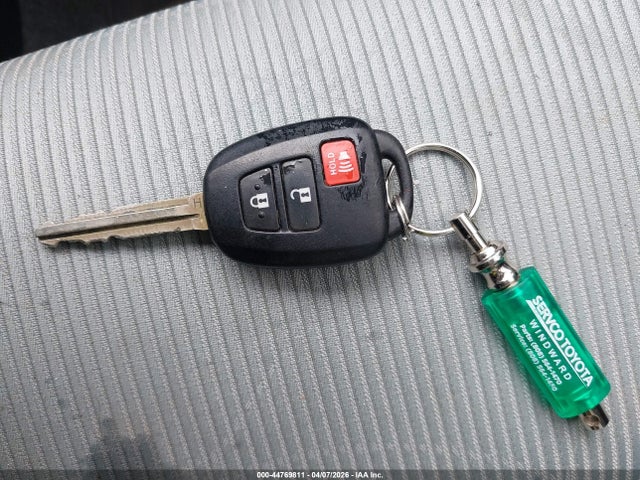 Продажа на аукционе авто 2015 Toyota Prius C Four/one/three/two, vin: JTDKDTB33F1086218, номер лота: 44769811