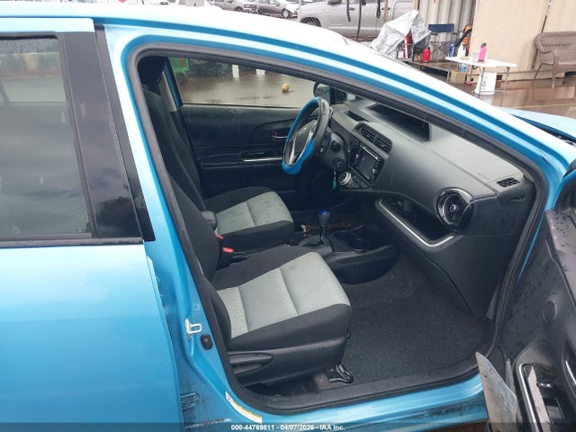 Продажа на аукционе авто 2015 Toyota Prius C Four/one/three/two, vin: JTDKDTB33F1086218, номер лота: 44769811