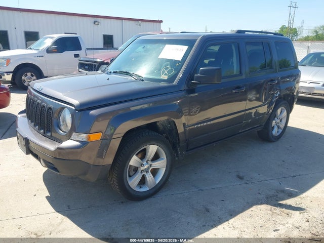 2016 Jeep Patriot Latitude მანქანა იყიდება აუქციონზე, vin: 1C4NJRFB3GD709346, აუქციონის ნომერი: 44769835