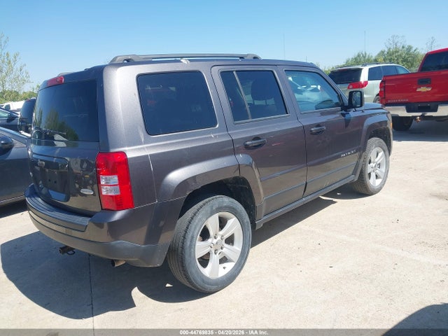 2016 Jeep Patriot Latitude მანქანა იყიდება აუქციონზე, vin: 1C4NJRFB3GD709346, აუქციონის ნომერი: 44769835