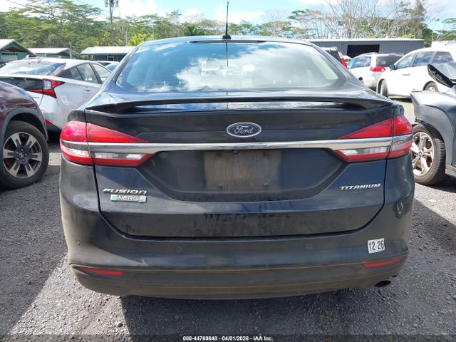 Ford Fusion Energi Titanium 2017 3FA6P0SU1HR367903 Image 16