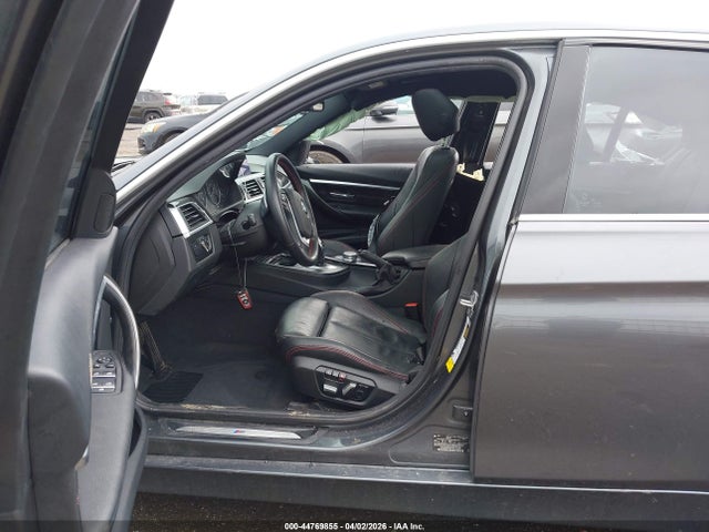 2017 BMW 330I WBA8B9G39HNU53367 Photo 4
