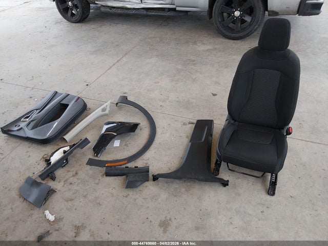 44769860 :رقم المزاد ، KNDPU3AF6P7035814 vin ، 2023 Kia Sportage Lx مزاد بيع