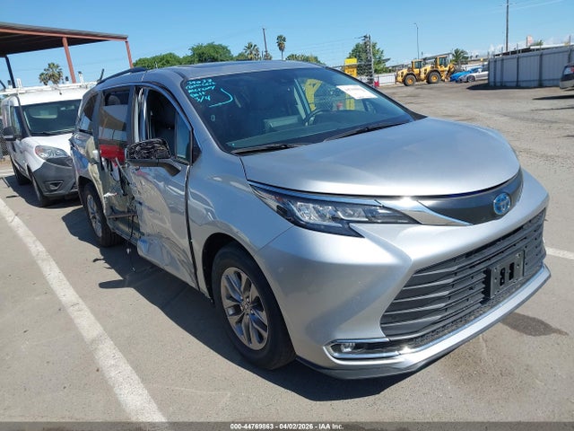 2023 TOYOTA SIENNA 5TDYRKEC1PS168454