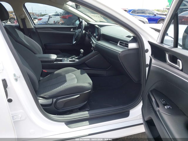 Продаж на аукціоні авто 2022 Kia K5 Lxs, vin: 5XXG14J20NG135925, номер лоту: 44769866