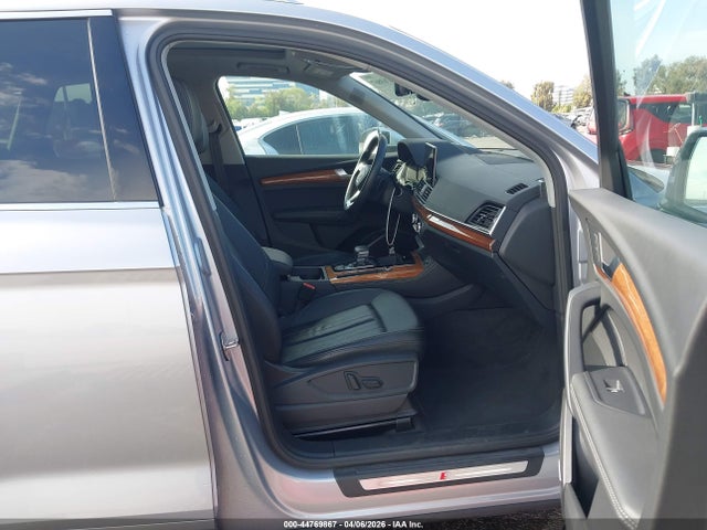 Продажа на аукционе авто 2023 Audi Q5 Premium Plus 45 Tfsi S Line Quattro, vin: WA1EAAFY8P2025663, номер лота: 44769867