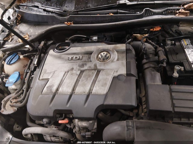 2013 Volkswagen Jetta Sportwagen 2.0l Tdi მანქანა იყიდება აუქციონზე, vin: 3VWPL7AJ9DM606502, აუქციონის ნომერი: 44769897