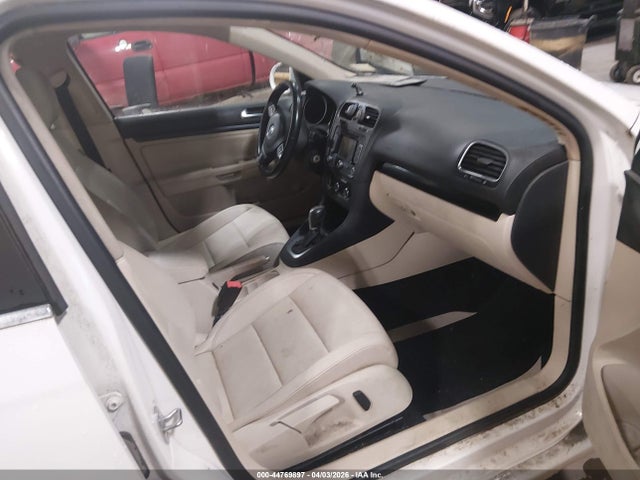 2013 Volkswagen Jetta Sportwagen 2.0l Tdi მანქანა იყიდება აუქციონზე, vin: 3VWPL7AJ9DM606502, აუქციონის ნომერი: 44769897