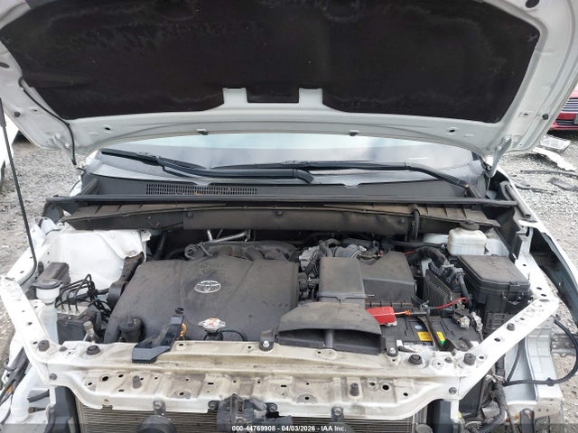 Продажа на аукционе авто 2019 Toyota Highlander Xle, vin: 5TDJZRFH8KS588368, номер лота: 44769908