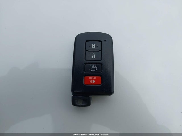 Продажа на аукционе авто 2019 Toyota Highlander Xle, vin: 5TDJZRFH8KS588368, номер лота: 44769908