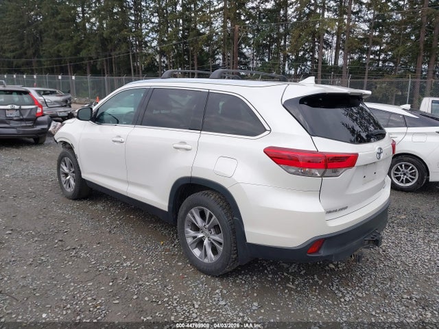Продажа на аукционе авто 2019 Toyota Highlander Xle, vin: 5TDJZRFH8KS588368, номер лота: 44769908