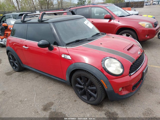 2011 MINI COOPER S WMWSV3C56BTY20732