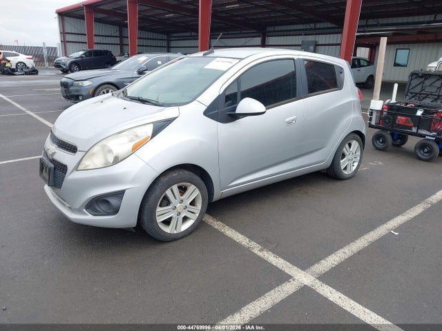 Chevrolet Spark 1lt Auto 2014 KL8CD6S95EC514294 Image 2