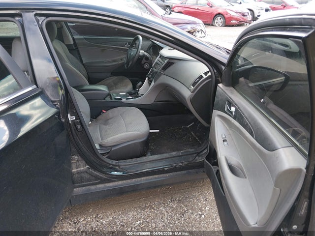 2014 Hyundai Sonata Gls მანქანა იყიდება აუქციონზე, vin: 5NPEB4ACXEH945547, აუქციონის ნომერი: 44769999