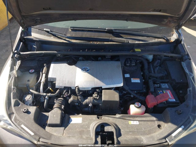 JTDKBRFU8J3603828 Toyota Prius Two