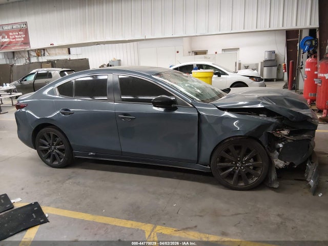 44770029 :رقم المزاد ، 3MZBPBCM5PM357645 vin ، 2023 Mazda Mazda3 مزاد بيع