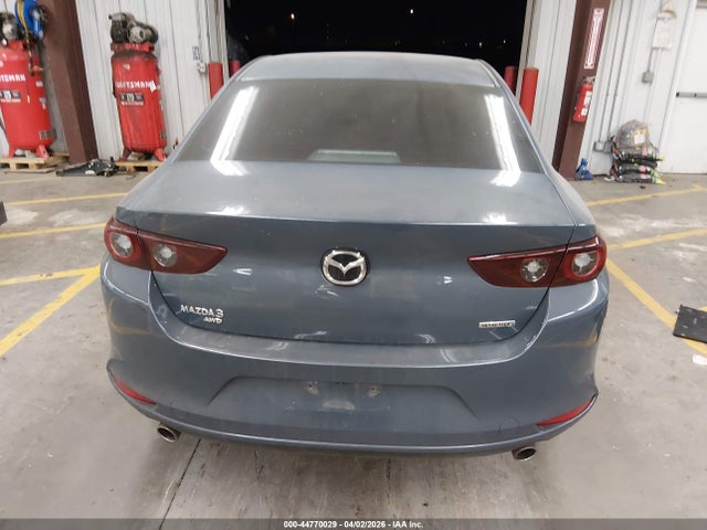 44770029 :رقم المزاد ، 3MZBPBCM5PM357645 vin ، 2023 Mazda Mazda3 مزاد بيع
