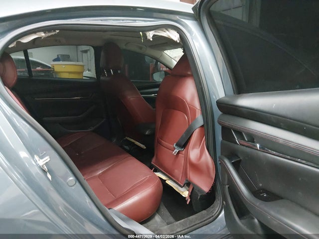44770029 :رقم المزاد ، 3MZBPBCM5PM357645 vin ، 2023 Mazda Mazda3 مزاد بيع