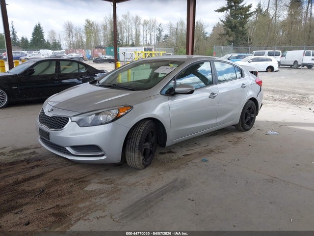 KIA FORTE LX 2015 KNAFK4A62F5395399 Image 2