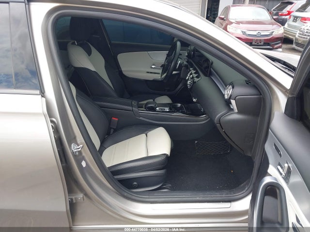 44770035 :رقم المزاد ، WDD3G4EB5KW025329 vin ، 2019 Mercedes-benz A 220 مزاد بيع