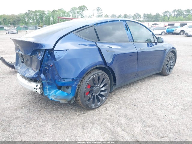 44770048 :رقم المزاد ، 7SAYGDEF3NF372818 vin ، 2022 Tesla Model Y Performance Dual Motor All-wheel Drive مزاد بيع