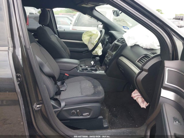 44770056 :رقم المزاد ، 1FM5K8D8XJGB46165 vin ، 2018 Ford Explorer Xlt مزاد بيع