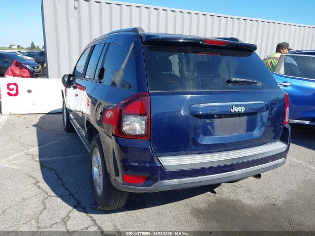 1C4NJCBA3FD138014 Jeep Compass Sport